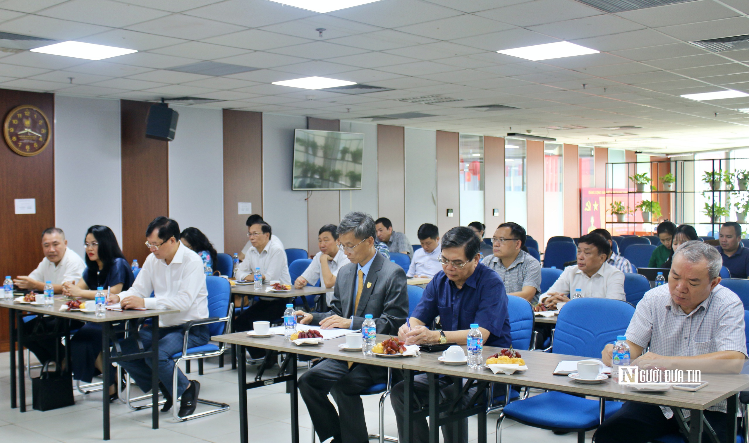 Đảng uỷ Hội Luật gia Việt Nam tham dự quán triệt 3 chuyên đề lớn- Ảnh 2. Đảng uỷ Hội Luật gia Việt Nam tham dự quán triệt 3 chuyên đề lớn- Ảnh 2.