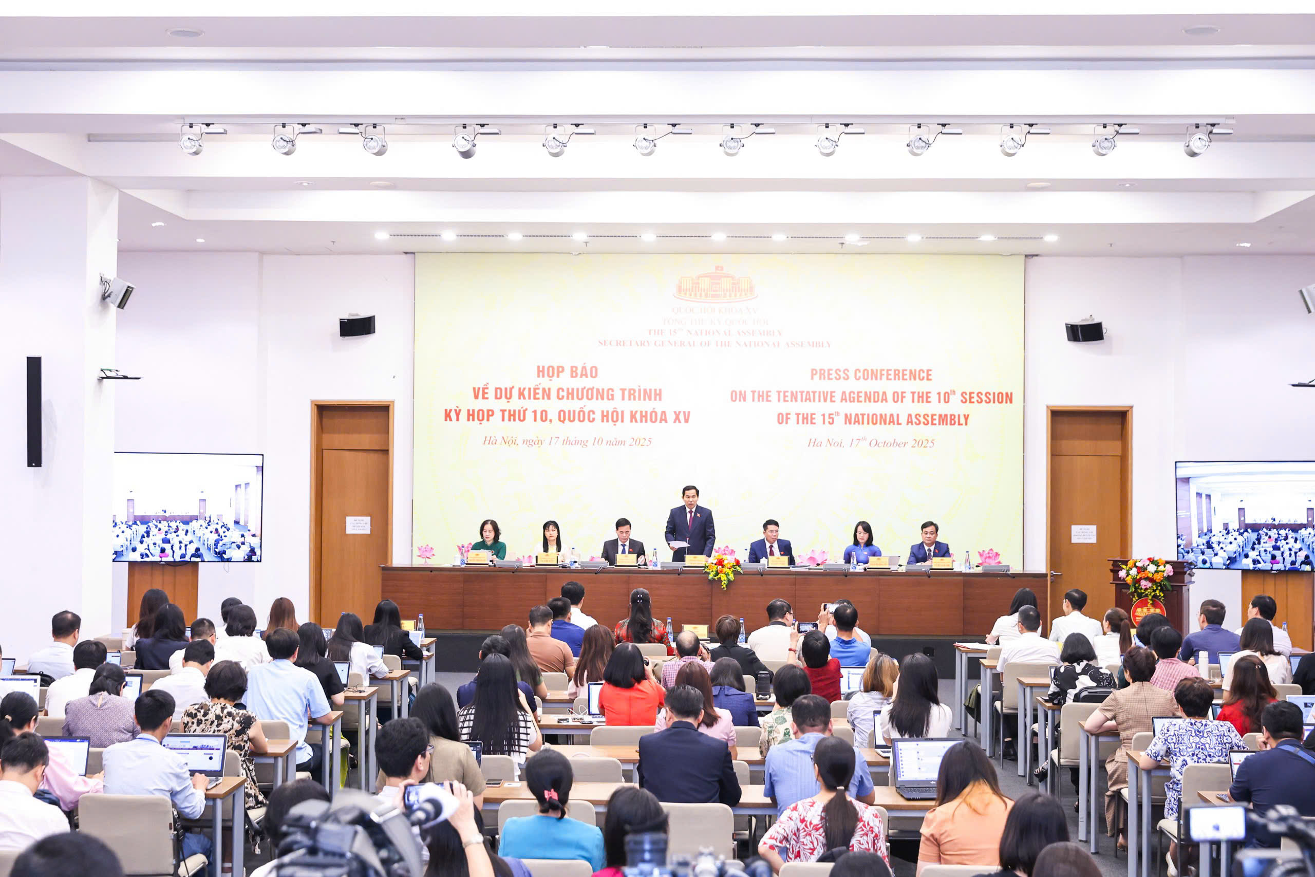 Kỳ họp thứ 10 có số lượng nội dung lập pháp lớn nhất từ đầu nhiệm kỳ - Ảnh 3.