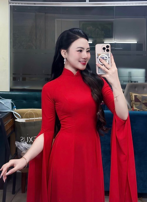 Ca sĩ Bảo Anh gây chú ý trong lễ ăn hỏi Đỗ Thị Hà - Ảnh 3.
