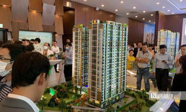Người lao động "bên lề" giấc mơ an cư - Kỳ 2: Có mái ấm để về là tuổi trẻ gắn với nỗi lo trả nợ- Ảnh 5. Người lao động "bên lề" giấc mơ an cư - Kỳ 2: Có mái ấm để về là tuổi trẻ gắn với nỗi lo trả nợ- Ảnh 5.