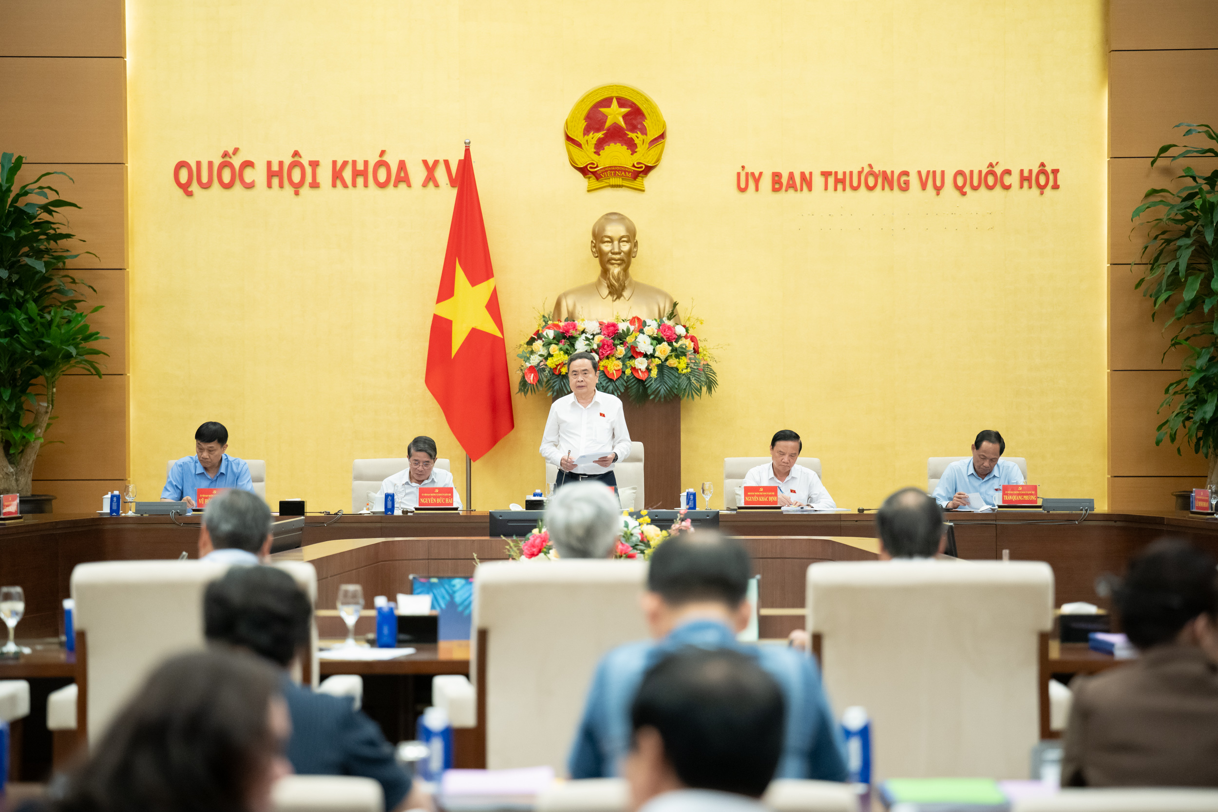 Chủ tịch Quốc hội: Chung sức, đồng lòng để kỳ họp "trên cả lịch sử" diễn ra thành công- Ảnh 2. Chủ tịch Quốc hội: Chung sức, đồng lòng để kỳ họp "trên cả lịch sử" diễn ra thành công- Ảnh 2.