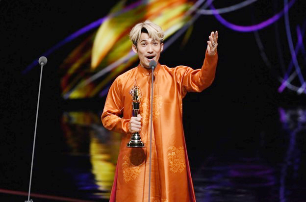 Liên Bỉnh Phát: Ngôi sao Việt Nam đầu tiên giành giải Thị đế tại Kim Chung- Ảnh 1. Liên Bỉnh Phát: Ngôi sao Việt Nam đầu tiên giành giải Thị đế tại Kim Chung- Ảnh 1.