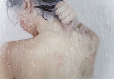 Sau khi lội nước ngập do mưa bão, khi về nhà cần làm luôn những việc này để bảo vệ sức khỏe - Ảnh 3.