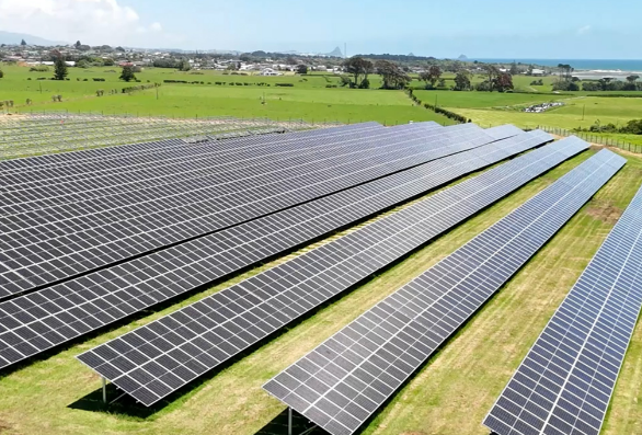 Sân bay “tự cung tự cấp” với 14,7 triệu kWh điện mặt trời - Ảnh 1.