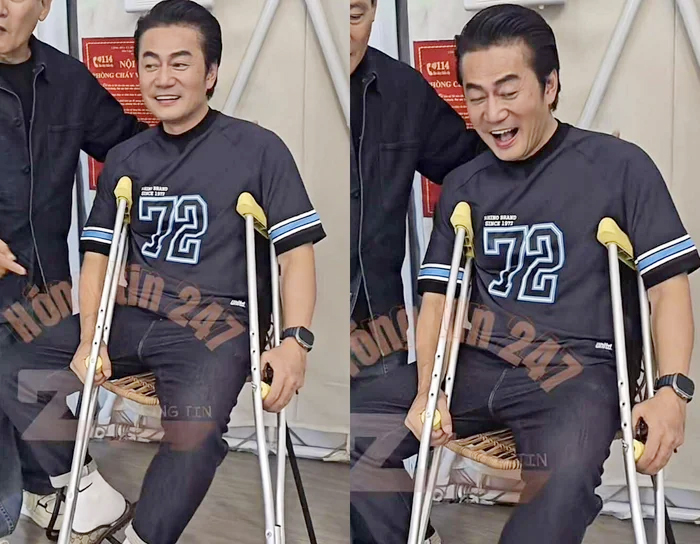 Diễn viên Trương Minh Cường gặp chấn thương nghiêm trọng, chống nạng tham gia sự kiện - Ảnh 1.