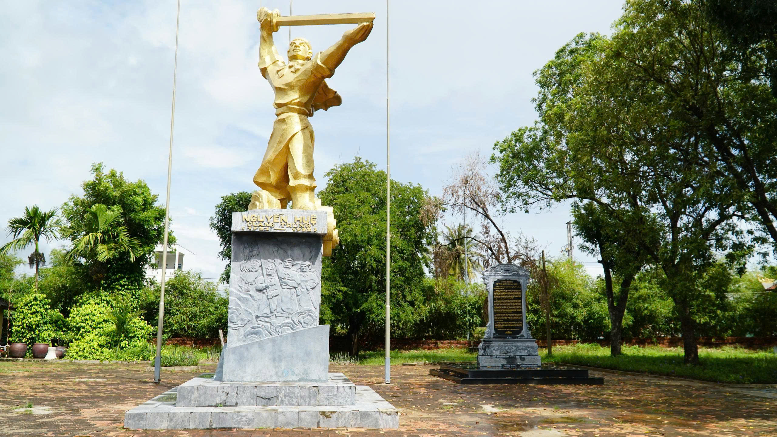 Đánh thức tiềm năng du lịch vùng đất Tây Sơn Thượng Đạo- Ảnh 2. Đánh thức tiềm năng du lịch vùng đất Tây Sơn Thượng Đạo- Ảnh 2.
