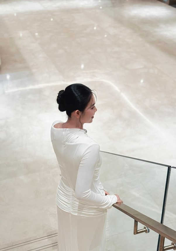 Tiểu tiên cá Ánh Viên xinh đẹp, dịu dàng - Ảnh 2.