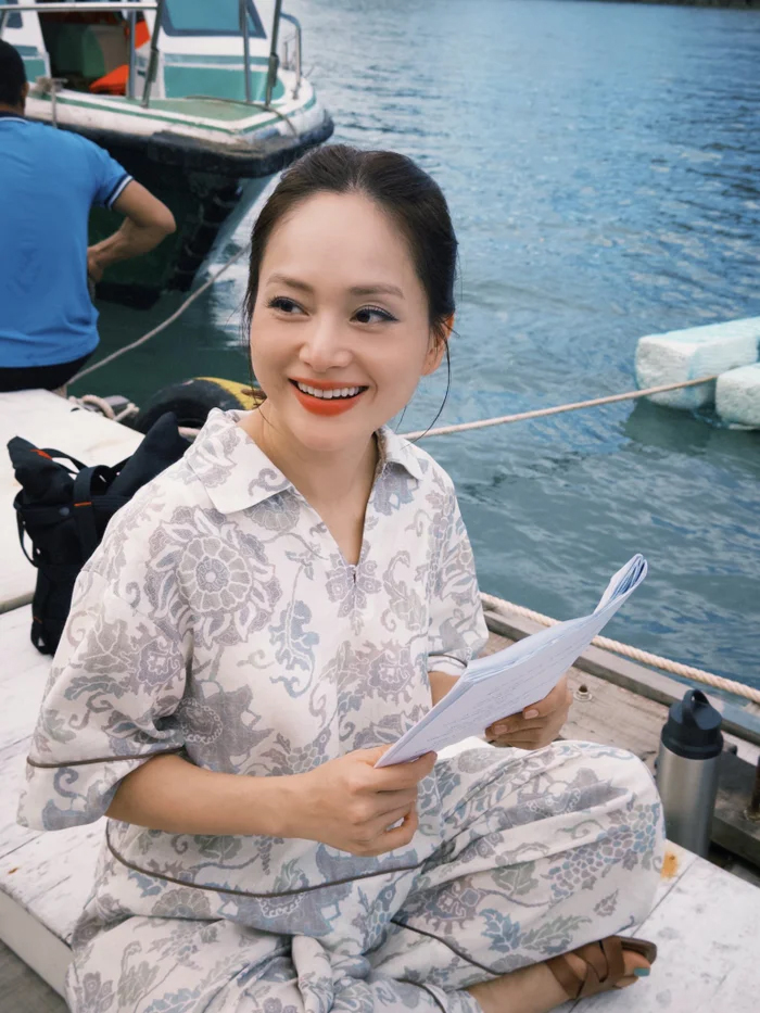 Lan Phương với nhan sắc gây ngỡ ngàng, khoe lưng trần hậu ly hôn - Ảnh 7.