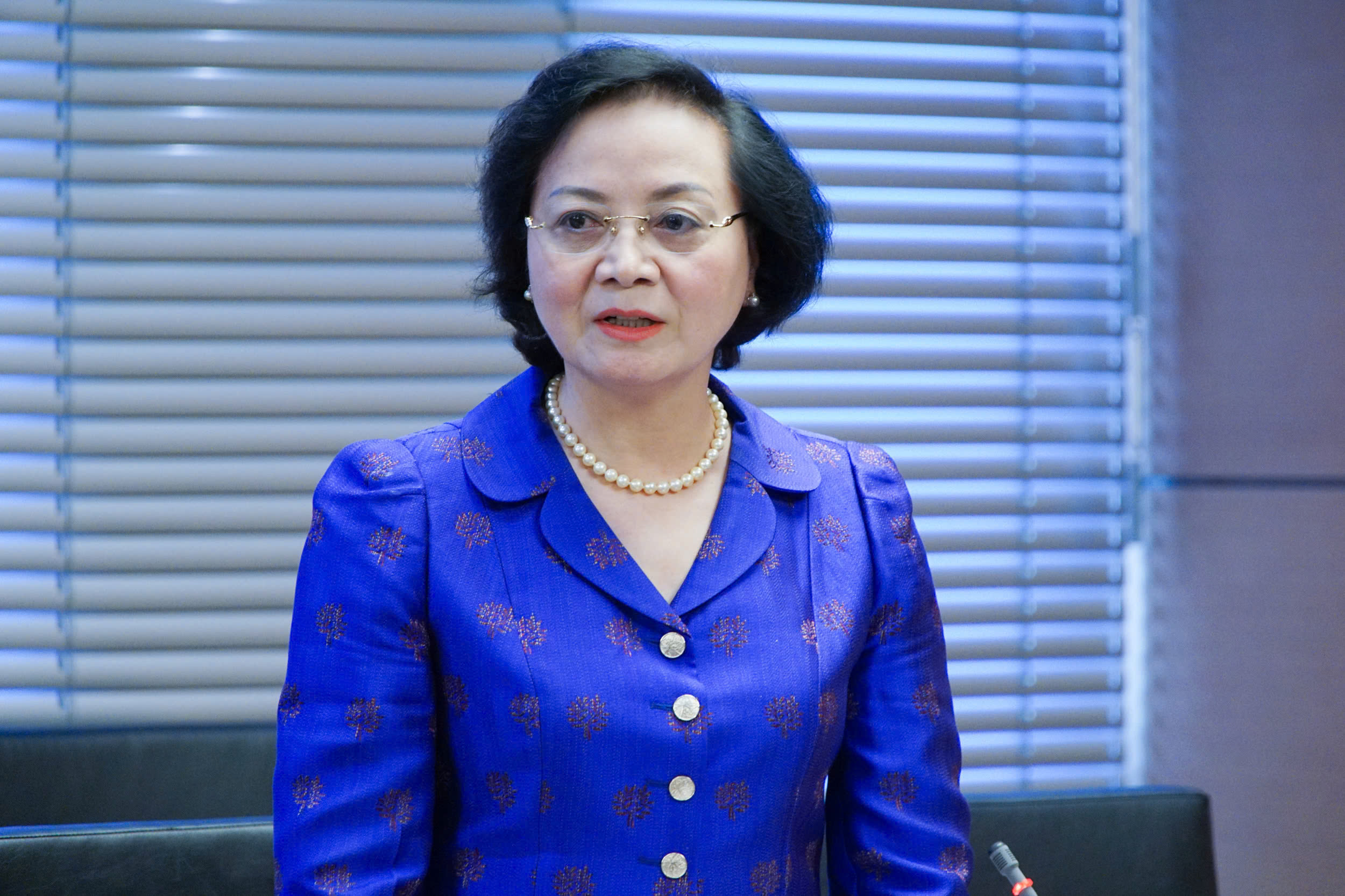 Bộ trưởng Bộ Nội vụ: Sẽ điều chỉnh mức lương cơ sở, phụ cấp cho phù hợp- Ảnh 1.