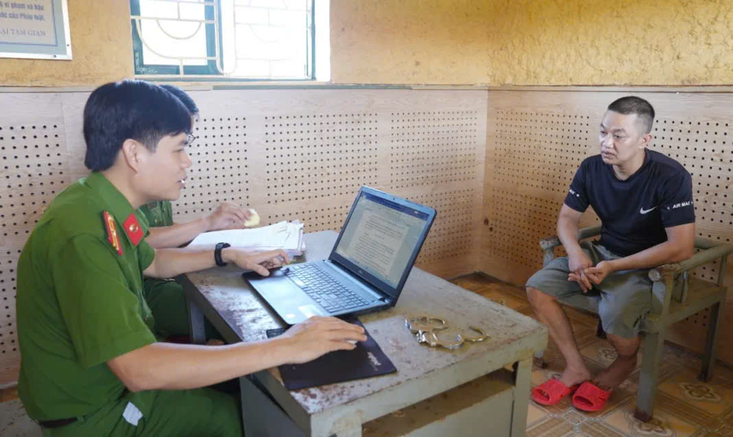 Cảnh báo thủ đoạn không mới nhưng các chủ tiệm cầm đồ vẫn bị lừa tiền tỷ- Ảnh 1. Cảnh báo thủ đoạn không mới nhưng các chủ tiệm cầm đồ vẫn bị lừa tiền tỷ- Ảnh 1.