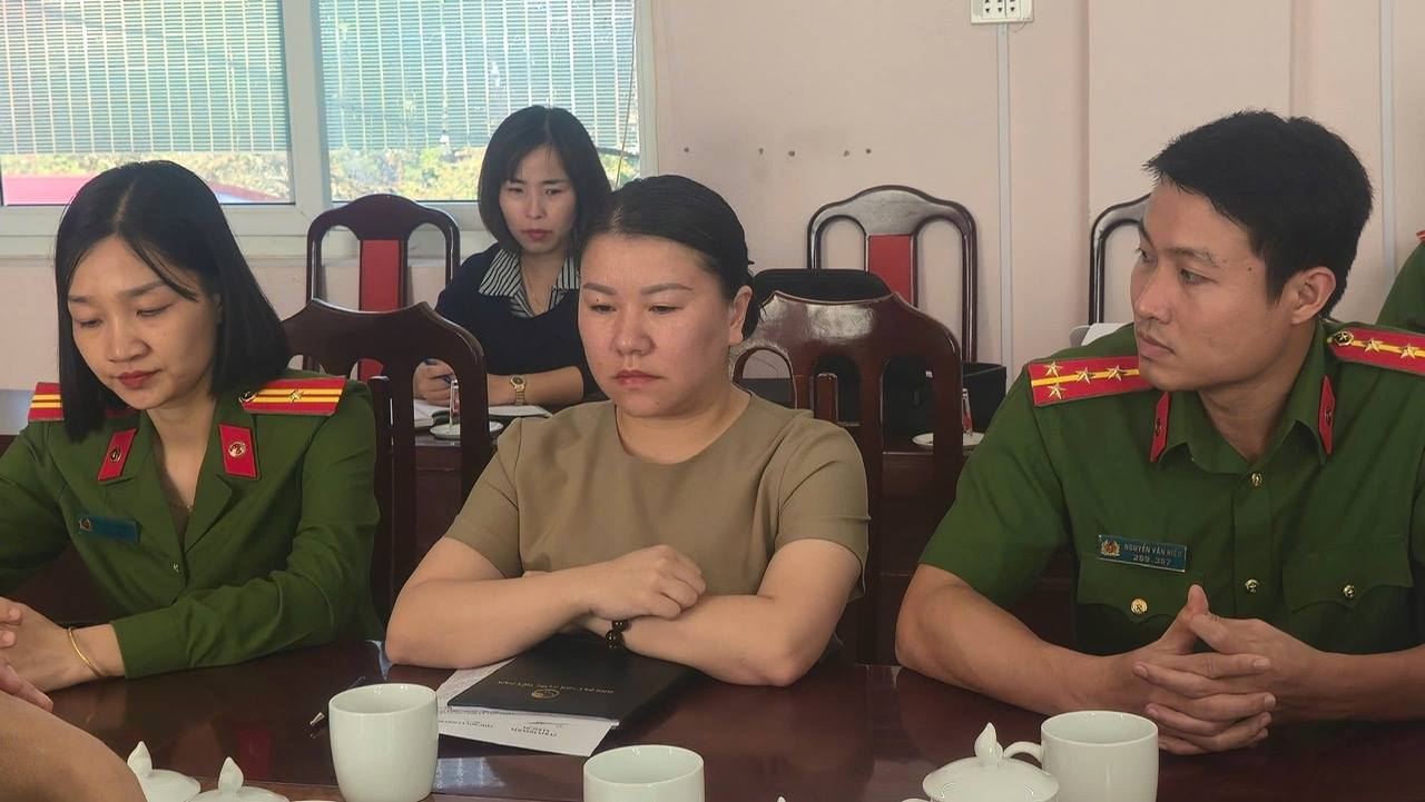 Bắt tạm giam một nữ cán bộ Phòng Kinh tế Ủy ban nhân dân xã Bắc Hà, tỉnh Lào Cai - Ảnh 1.