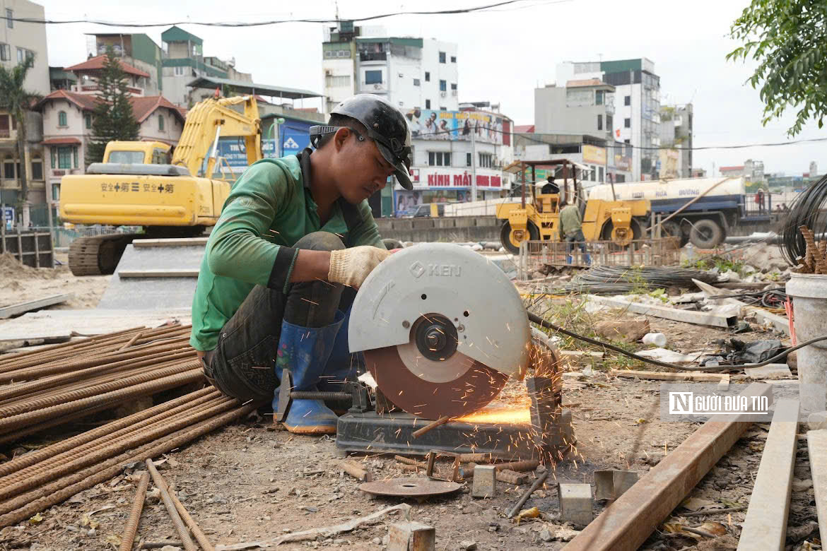 Hà Nội: Làm đường tạm, tái khởi động cầu L3 sau nhiều năm “đắp chiếu” - Ảnh 8.