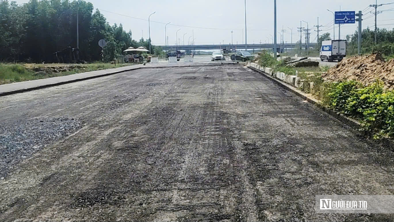 Đồng Nai khắc phục tuyến đường hơn 340 tỷ đồng mới thảm nhựa đã hư sau phản ánh của Người Đưa Tin- Ảnh 7. Đồng Nai khắc phục tuyến đường hơn 340 tỷ đồng mới thảm nhựa đã hư sau phản ánh của Người Đưa Tin- Ảnh 7.