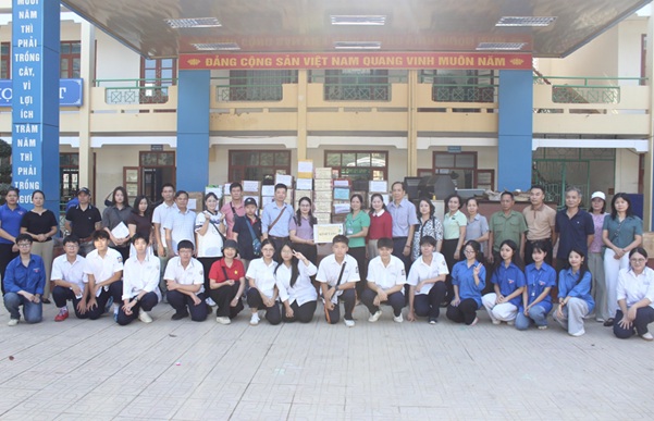 Ba ngôi trường Hà Nội cùng hướng về Thái Nguyên sau lũ - Ảnh 5.