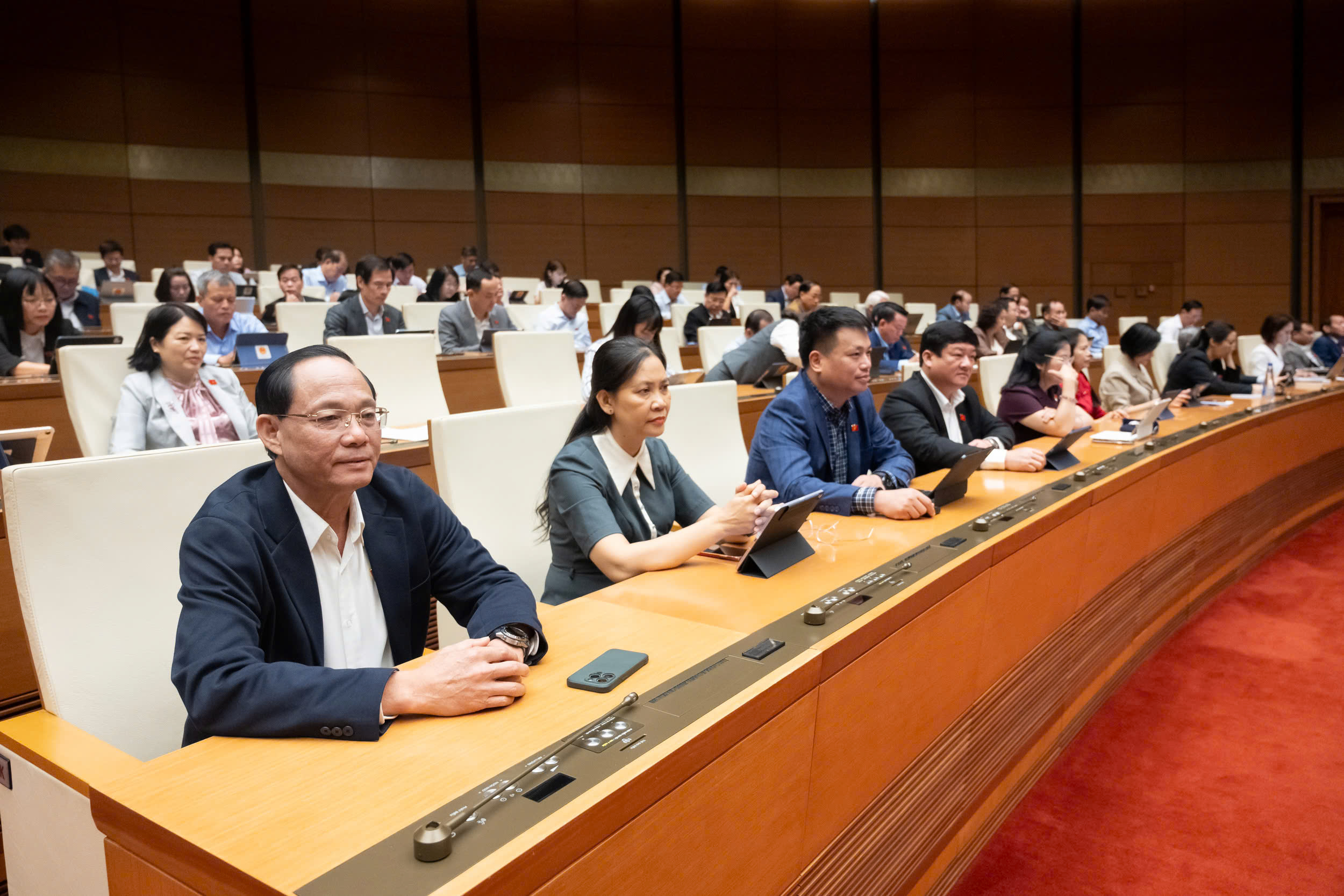 Khai tử doanh nghiệp nợ thuế, nợ bảo hiểm kéo dài - Ảnh 2.