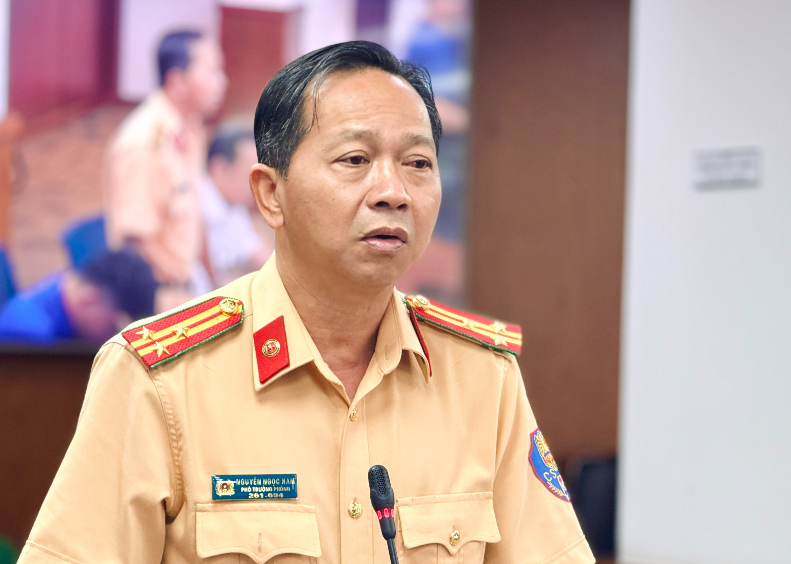 Tp.HCM siết chặt xe máy leo lề, không còn “luật rừng” trên đường phố - Ảnh 1.
