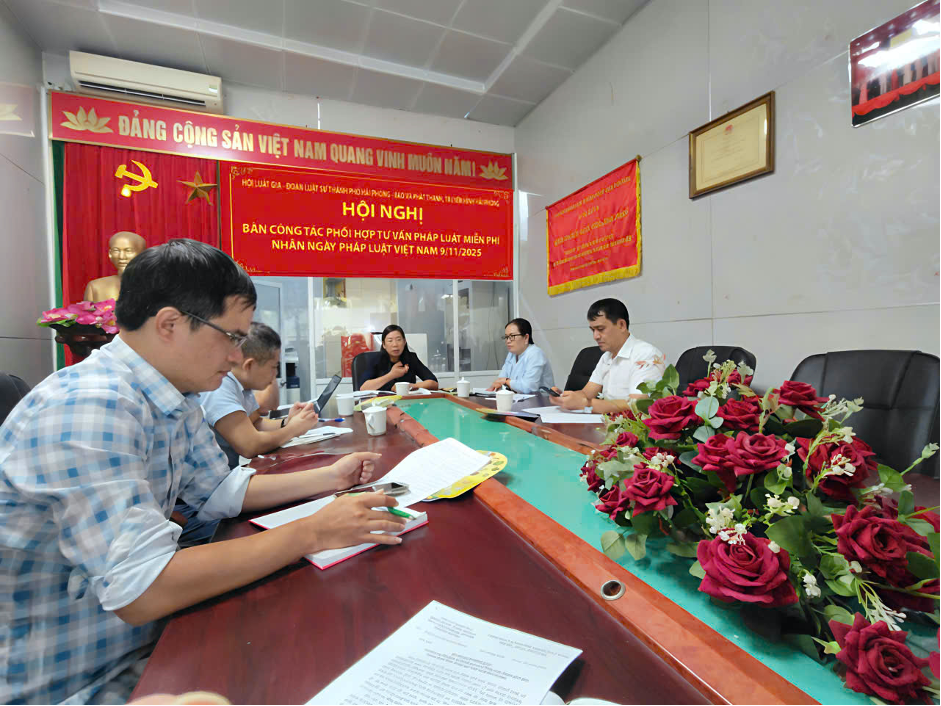 Hội Luật gia Tp.Hải Phòng phối hợp triển khai 4 điểm tư vấn pháp luật miễn phí - Ảnh 1.