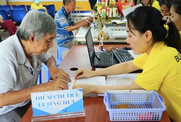 Lịch chi trả lương hưu tháng 11/2025, người hưởng lương cần lưu ý- Ảnh 1.