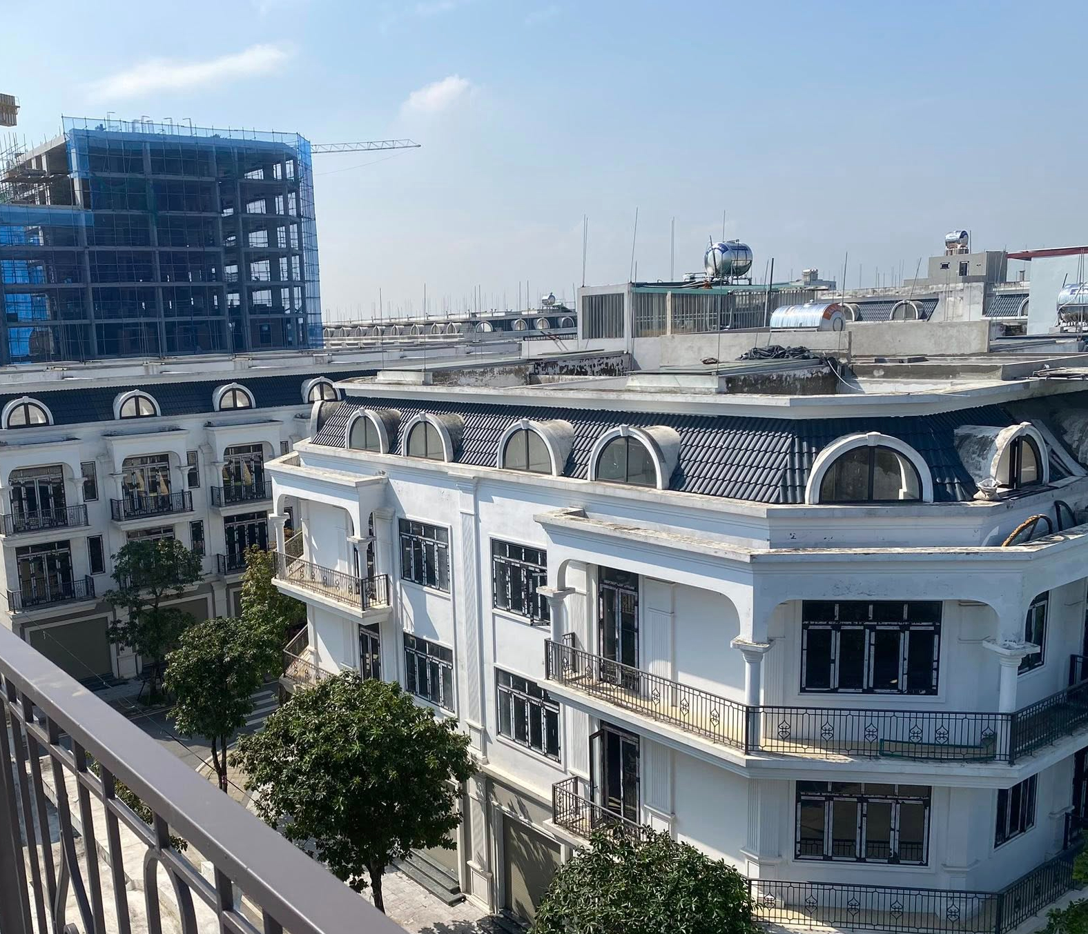 Nghỉ làm, bỏ việc, thức xuyên đêm canh mua nhà ở xã hội vẫn tay trắng- Ảnh 5.