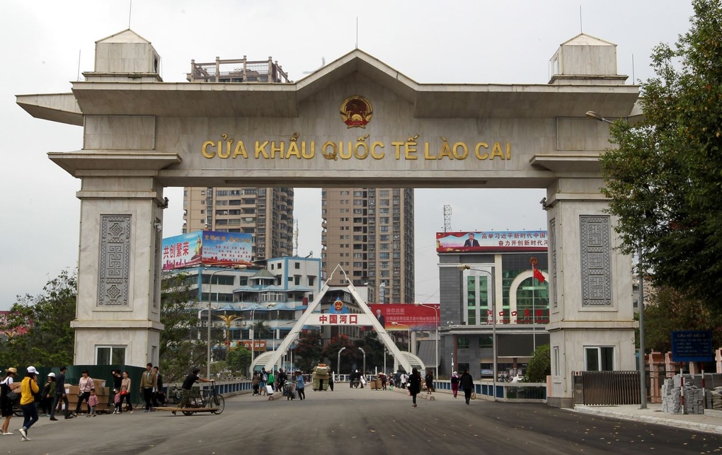 Vụ buôn lậu nửa tấn vàng gây chấn động: Đang còn 3 "mắt xích" bí ẩn cần được "giải mã"- Ảnh 2. Vụ buôn lậu nửa tấn vàng gây chấn động: Đang còn 3 "mắt xích" bí ẩn cần được "giải mã"- Ảnh 2.