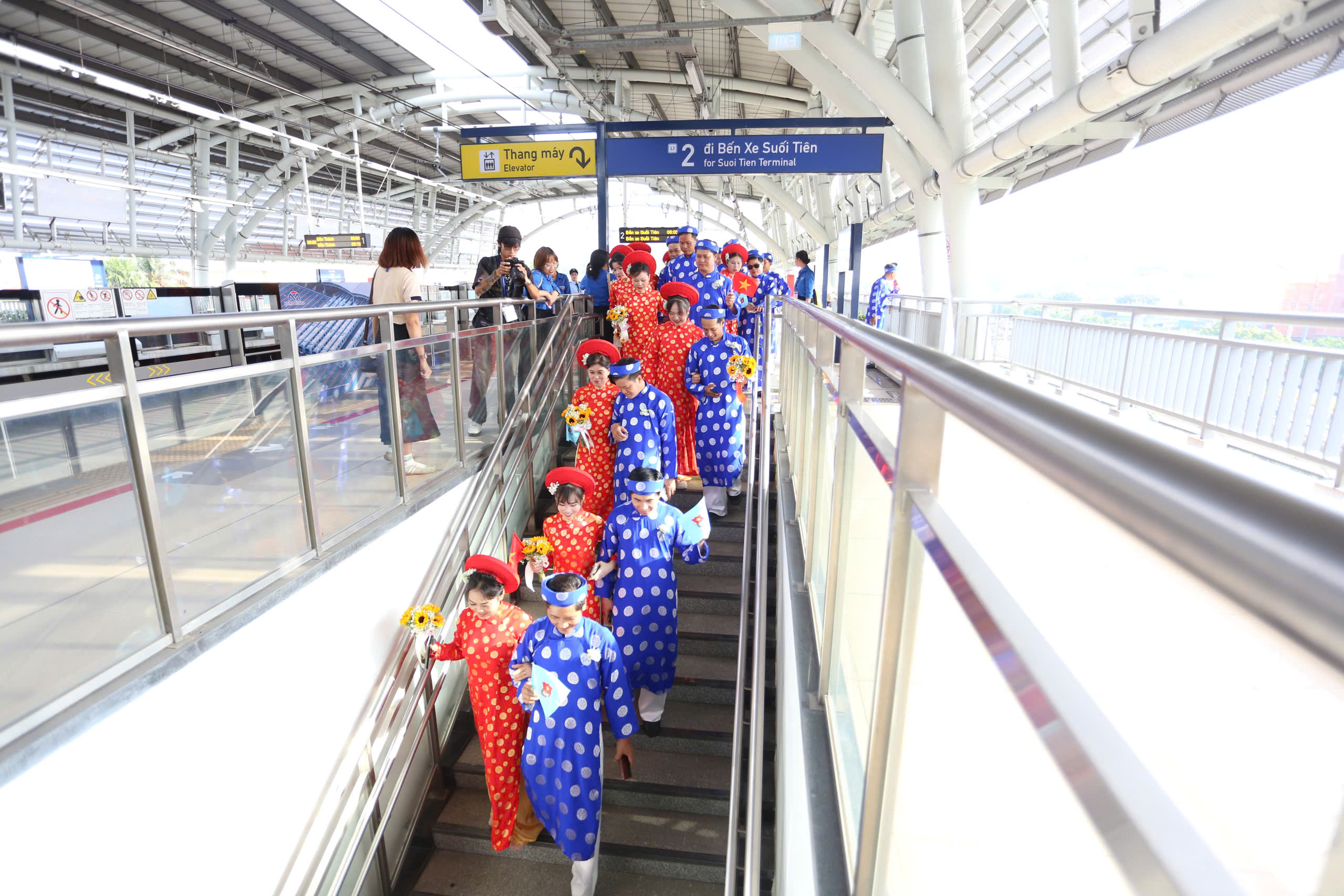 Đám cưới tập thể của 50 cặp đôi công nhân, người lao động trẻ - Ảnh 7.