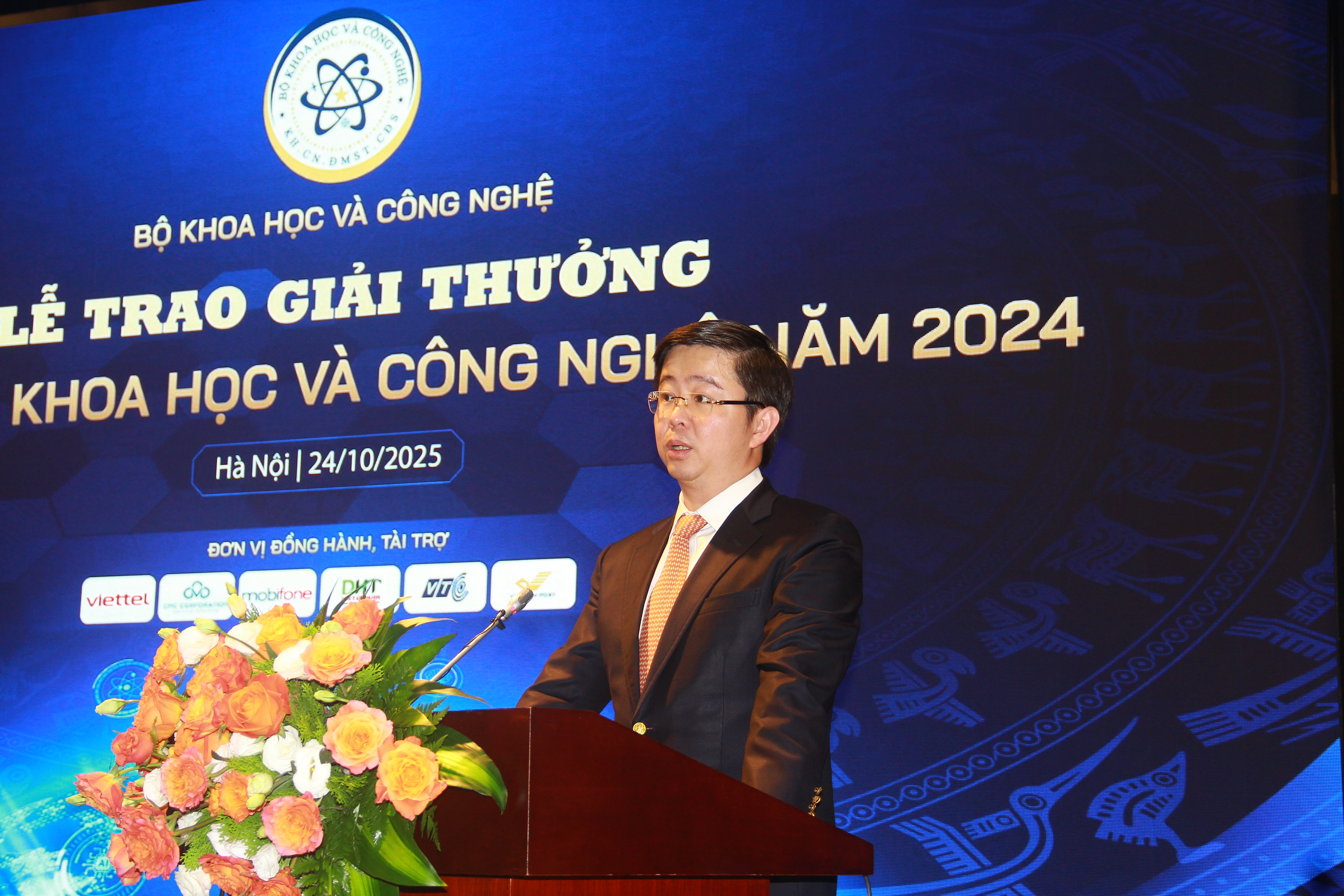 Báo chí có vai trò quan trọng lan tỏa tinh thần Nghị quyết 57 đến người dân- Ảnh 1.