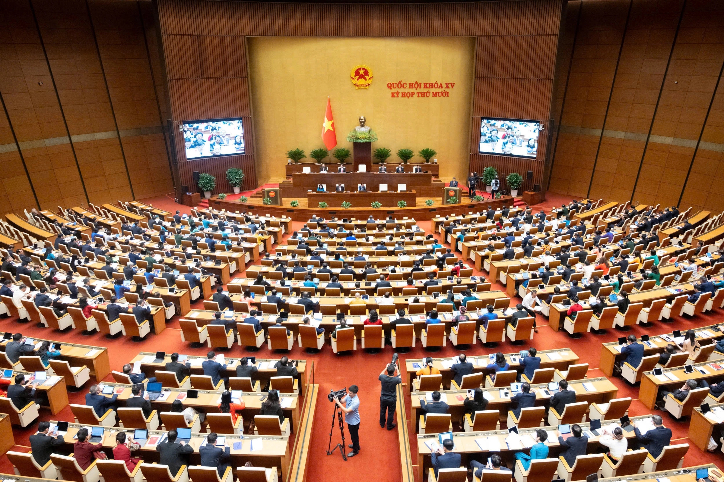 Quốc hội chốt bổ sung thêm Phó Thủ tướng Chính phủ nhiệm kỳ 2021-2026 - Ảnh 1.