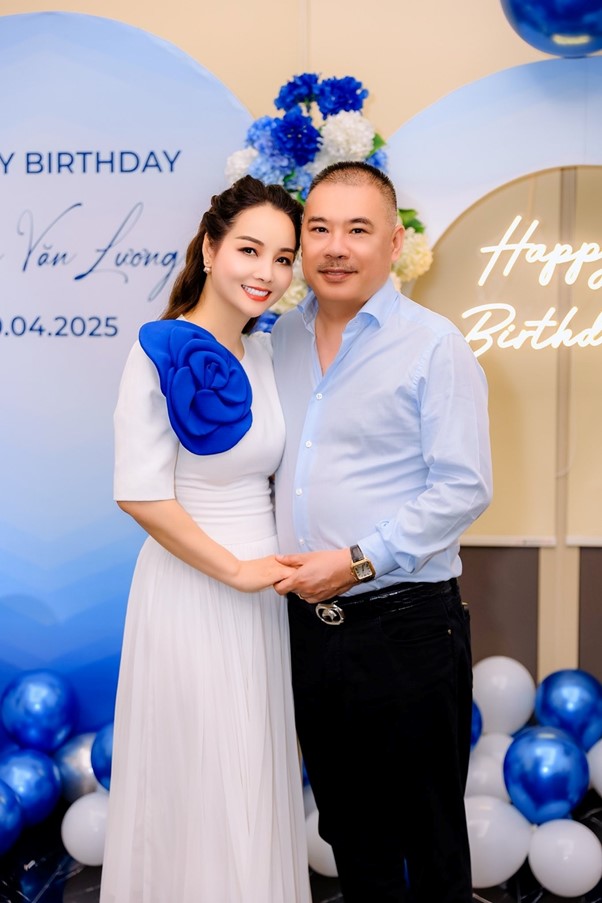 Hôn nhân viên mãn của "cô Trúc" phim "Những ngọn nến trong đêm" sau 23 năm lấy chồng doanh nhân - Ảnh 5.