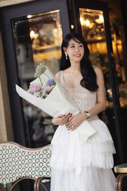 Hoa hậu Hà Kiều Anh hút mắt với nhan sắc trẻ trung tuổi U50 - Ảnh 5.
