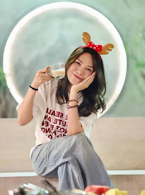 Mỹ Tâm: Giản dị không ngờ giữa đời thường- Ảnh 7. Mỹ Tâm: Giản dị không ngờ giữa đời thường- Ảnh 7.