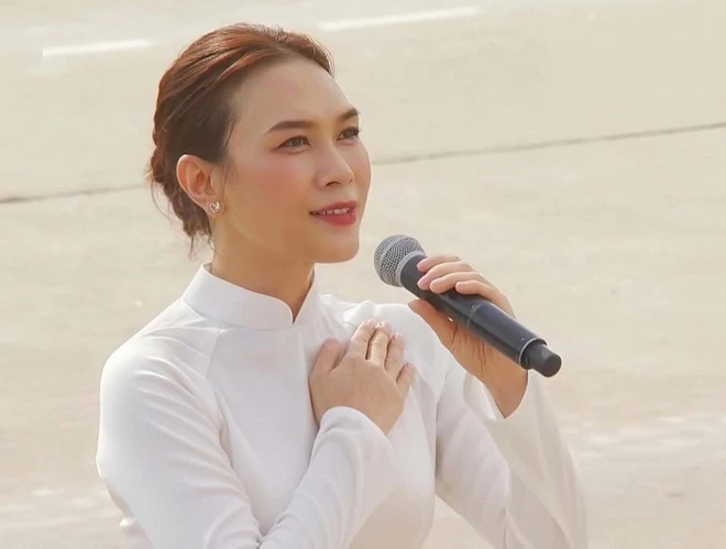 Mỹ Tâm: Giản dị không ngờ giữa đời thường- Ảnh 1. Mỹ Tâm: Giản dị không ngờ giữa đời thường- Ảnh 1.