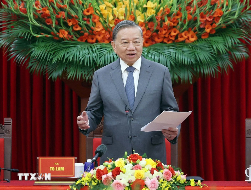 "Việt Nam muốn lớn mạnh bằng tri thức, bằng sáng tạo, bằng hợp tác bình đẳng và tôn trọng lẫn nhau"- Ảnh 3. "Việt Nam muốn lớn mạnh bằng tri thức, bằng sáng tạo, bằng hợp tác bình đẳng và tôn trọng lẫn nhau"- Ảnh 3.
