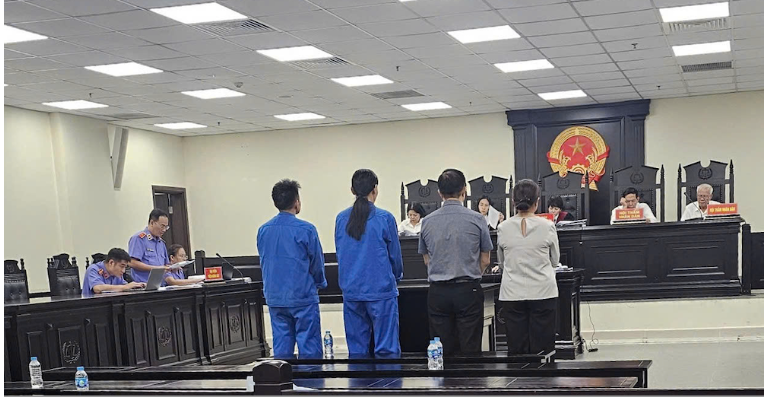 Cái giá phải trả cho nữ cán bộ nhận 2 tỷ đồng "chạy án" cho 6 người- Ảnh 1. Cái giá phải trả cho nữ cán bộ nhận 2 tỷ đồng "chạy án" cho 6 người- Ảnh 1.