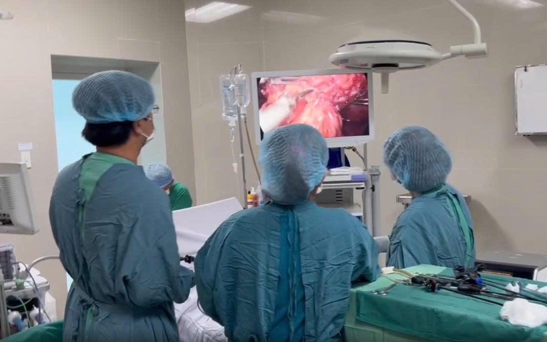 Cô gái suy thận và chàng trai ung thư tìm thấy tình yêu thực sự sau thỏa thuận hôn nhân - Ảnh 2.