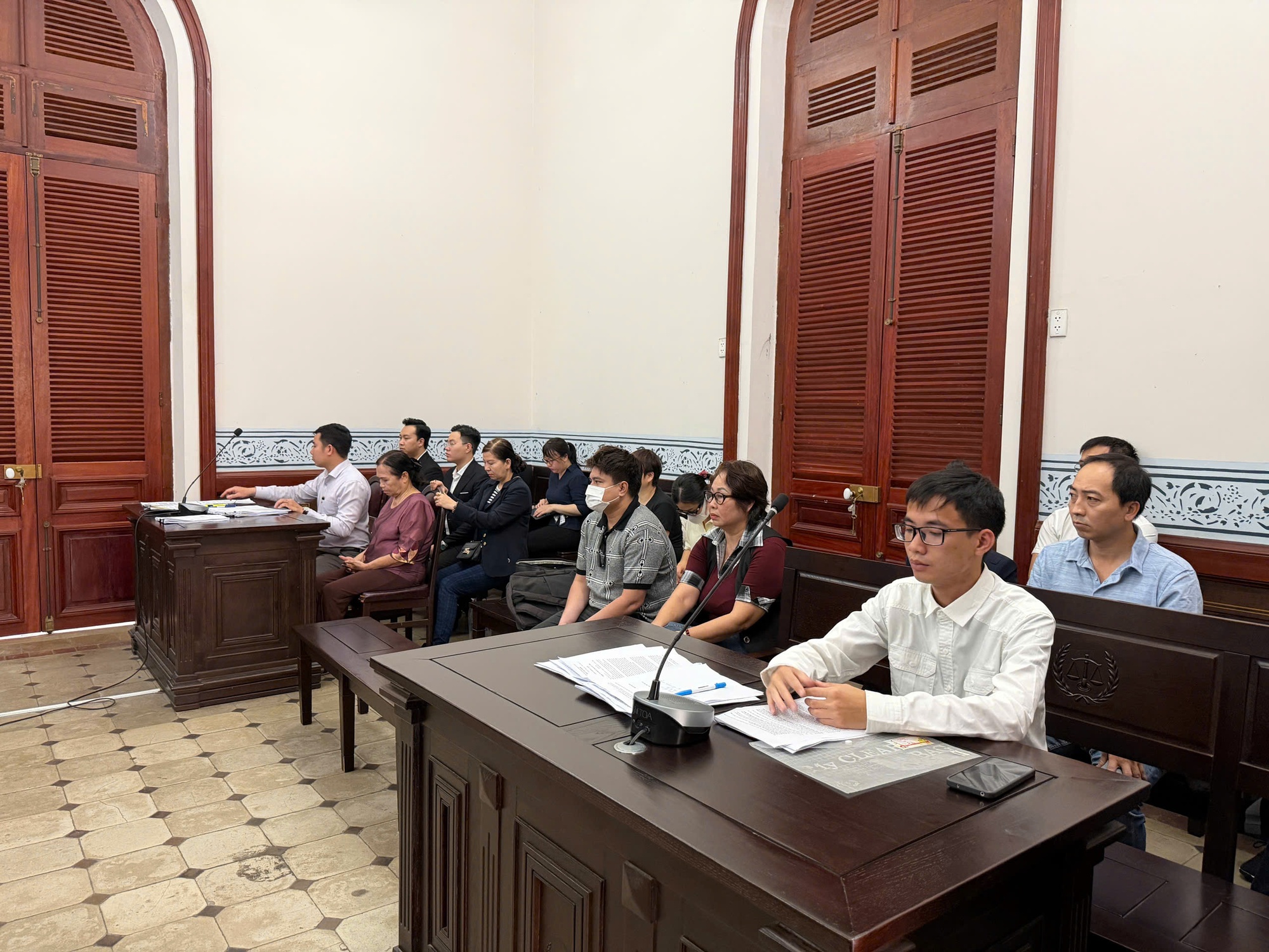 Tòa tuyên vợ và mẹ cố diễn viên Đức Tiến đều được nhận di sản - Ảnh 1. Tòa tuyên vợ và mẹ cố diễn viên Đức Tiến đều được quyền sở hữu di sản hợp pháp - Ảnh 1.