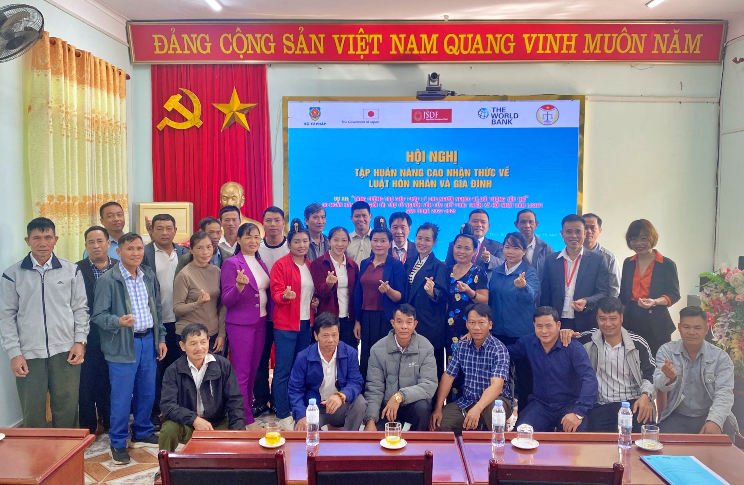 Mang pháp luật đến gần đồng bào cho phụ nữ dân tộc tại Điện Biên - Ảnh 3.
