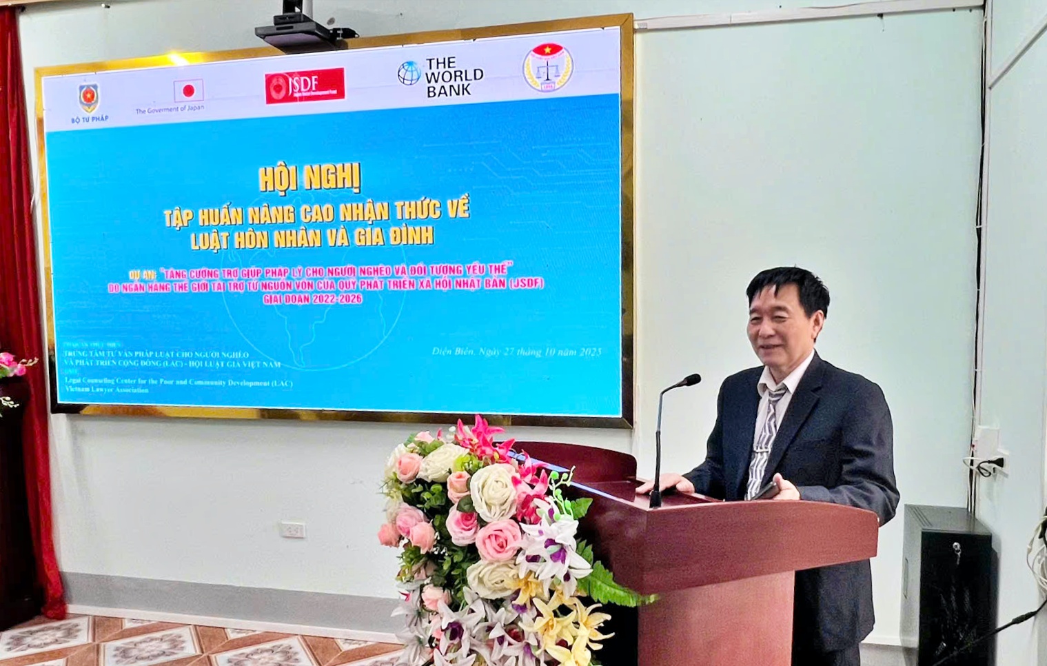 Mang pháp luật đến gần đồng bào cho phụ nữ dân tộc tại Điện Biên - Ảnh 1.