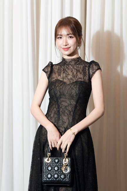 Ca sĩ Hòa Minzy tiết lộ việc sắp "lên xe hoa" và hé lộ dàn khách mời "siêu khủng" - Ảnh 10.