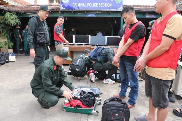 Cô gái Việt cầm đầu đường dây lừa đảo qua mạng hơn 300 tỷ đồng ở Campuchia- Ảnh 1.