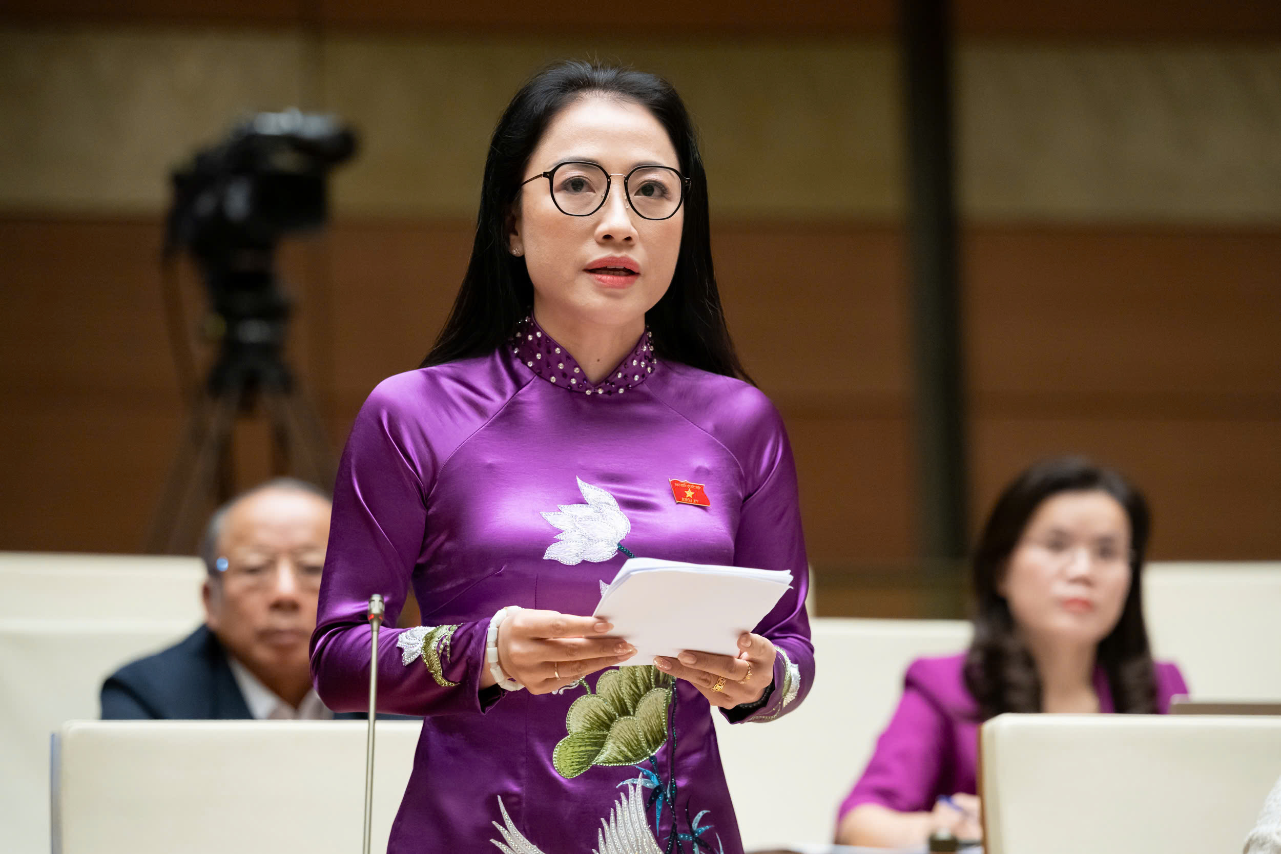 ĐBQH: Từ các vụ nhân viên y tế bị hành hung, phải xử lý nghiêm để răn đe - Ảnh 1.