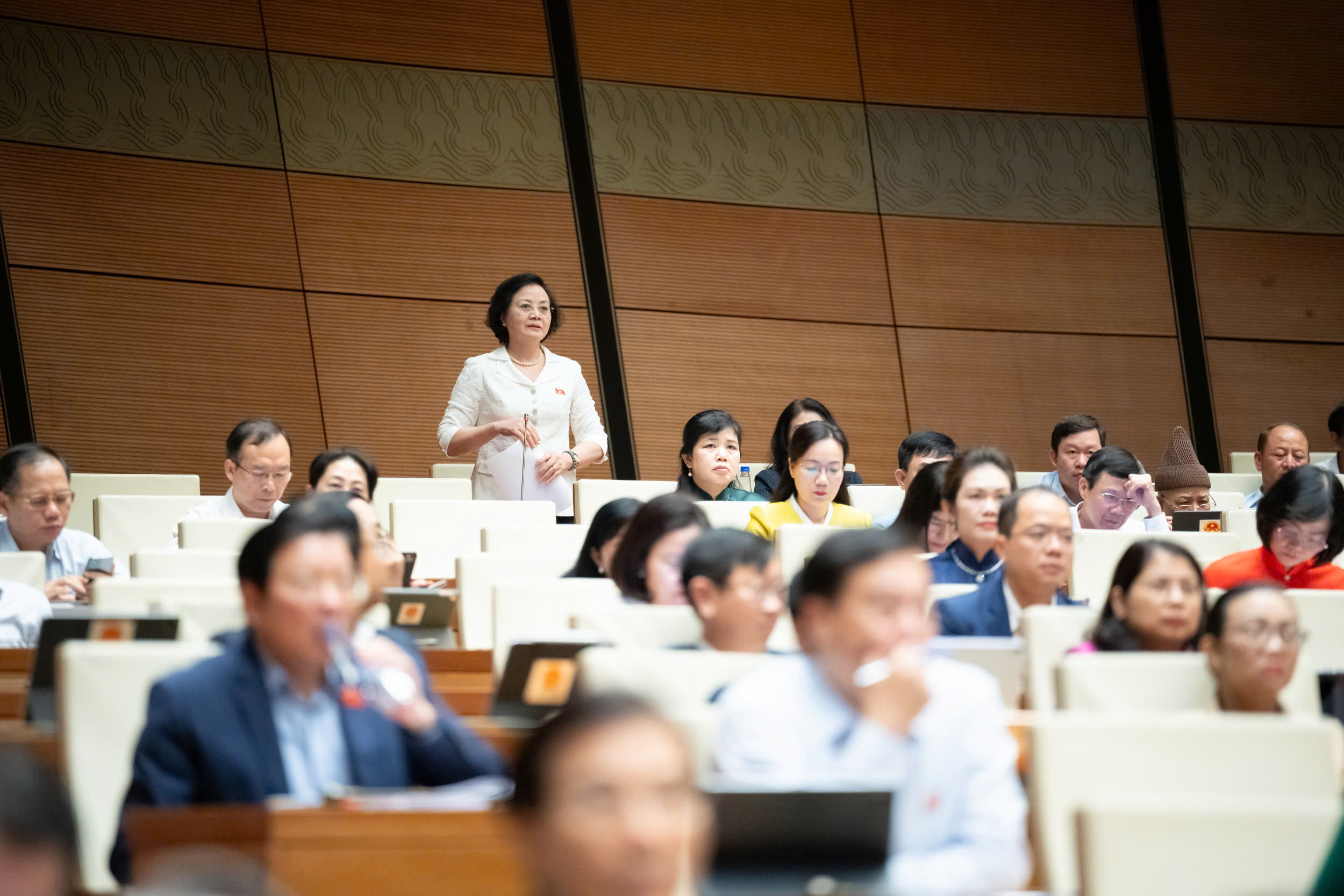 Phó Thủ tướng Phạm Thị Thanh Trà nói về thời điểm cải cách tiền lương - Ảnh 2.