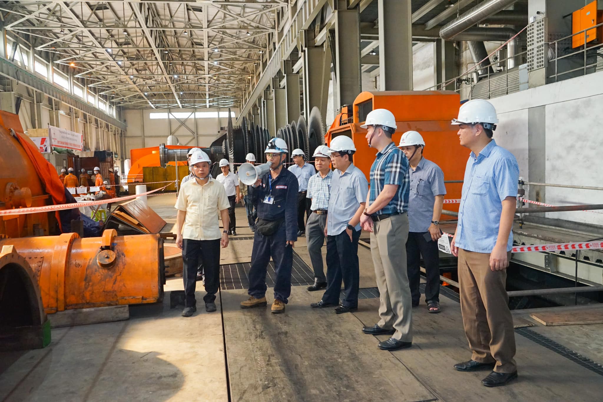 Vì sao Nhiệt điện Quảng Ninh vẫn "treo" gần 189 tỷ đồng nợ phải thu khó đòi  - Ảnh 1.