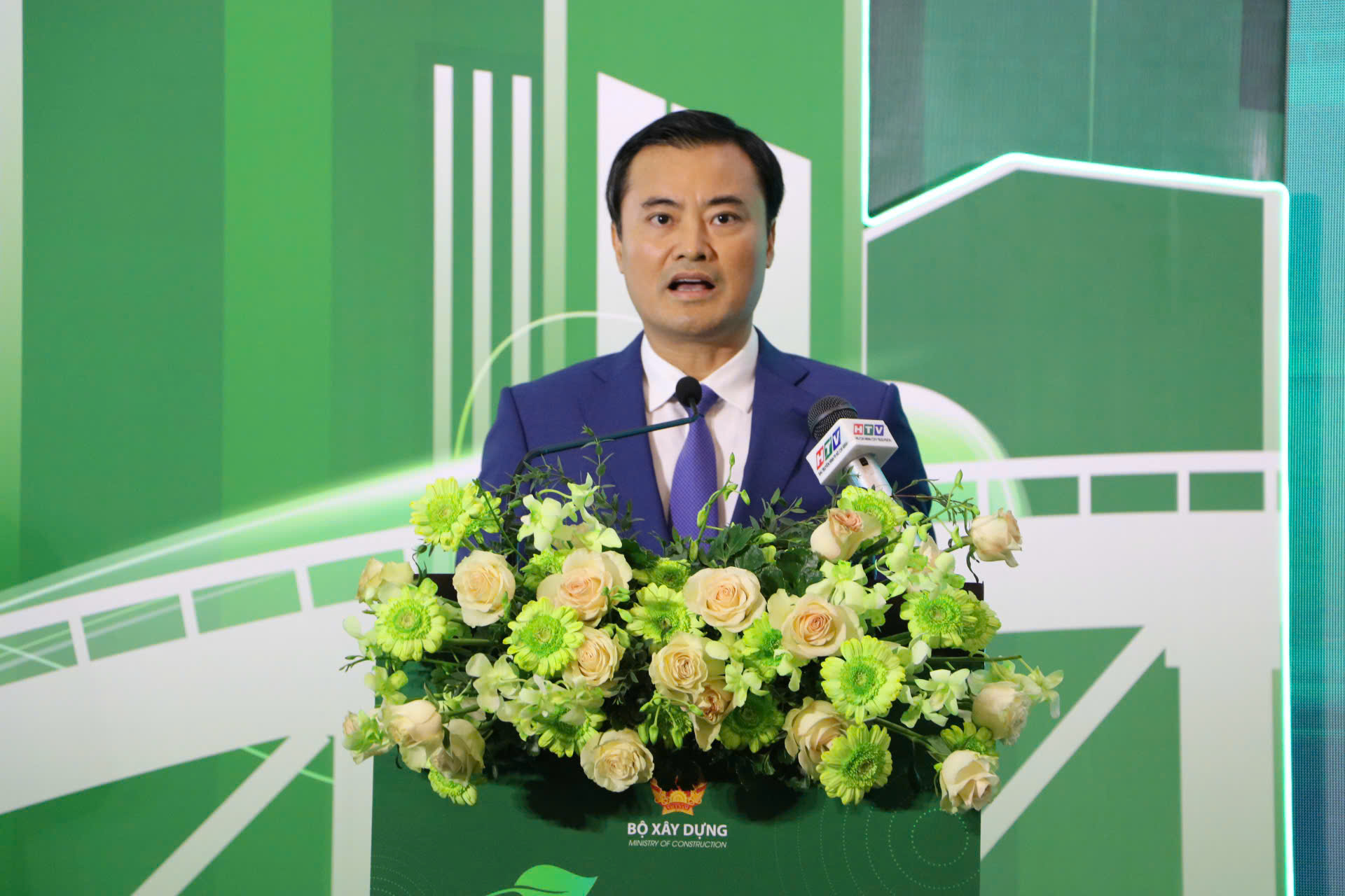 Thứ trưởng Nguyễn Văn Sinh: Công trình xanh không chỉ là khẩu hiệu, mà là hướng phát triển tất yếu- Ảnh 4. Thứ trưởng Nguyễn Văn Sinh: Công trình xanh không chỉ là khẩu hiệu, mà là hướng phát triển tất yếu- Ảnh 4.