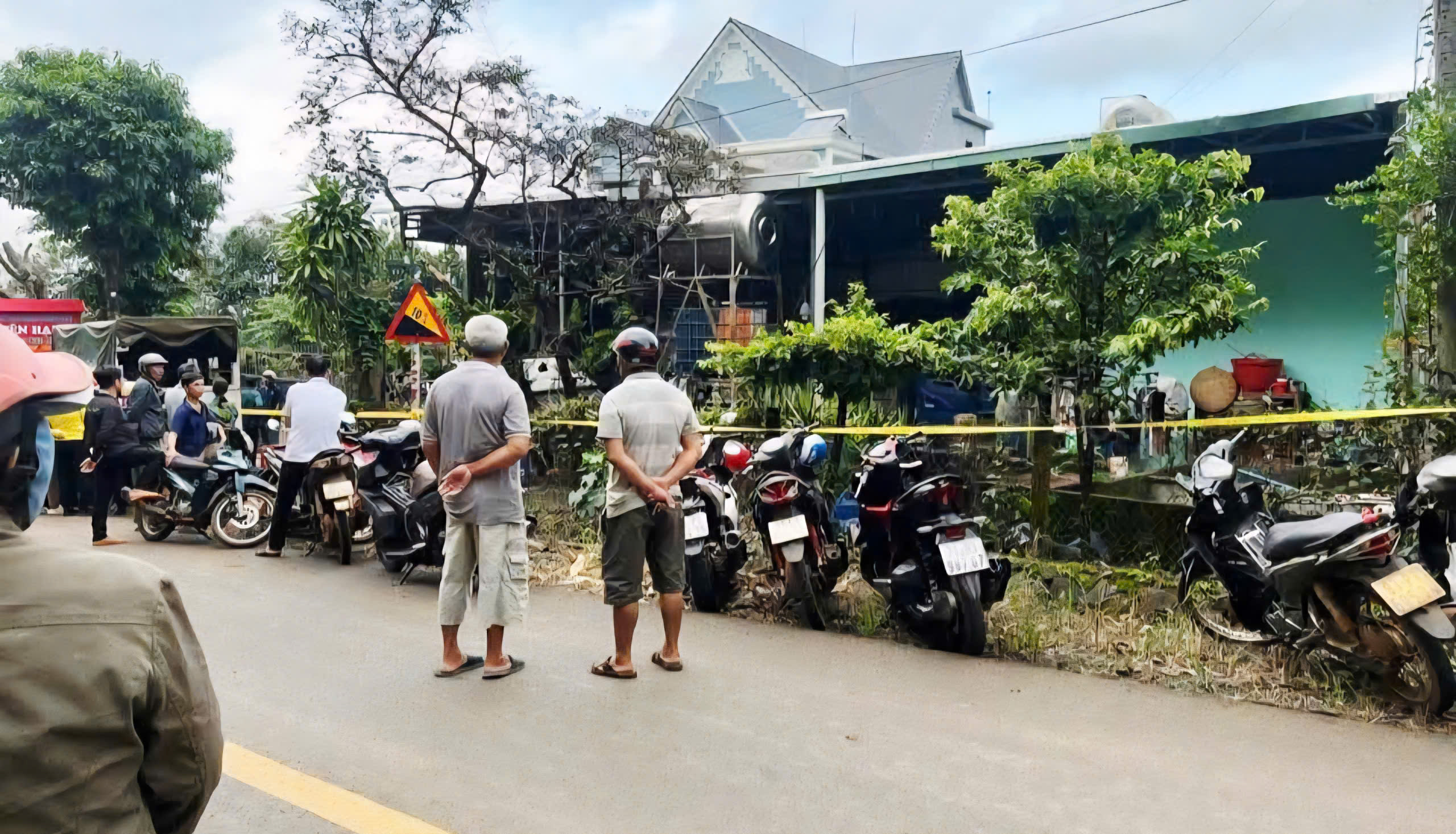 Đồng Nai: 3 người trong 1 gia đình tử vong với nhiều vết thương - Ảnh 1.