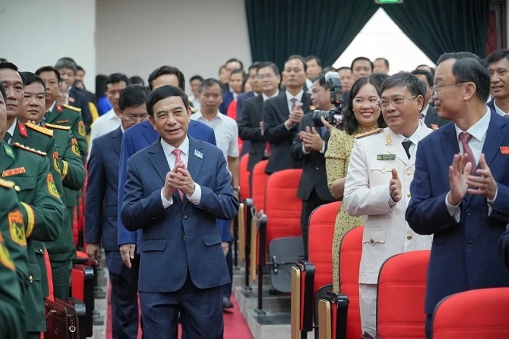An Giang hợp nhất sức mạnh, kiến tạo tầm nhìn phát triển mới - Ảnh 1.