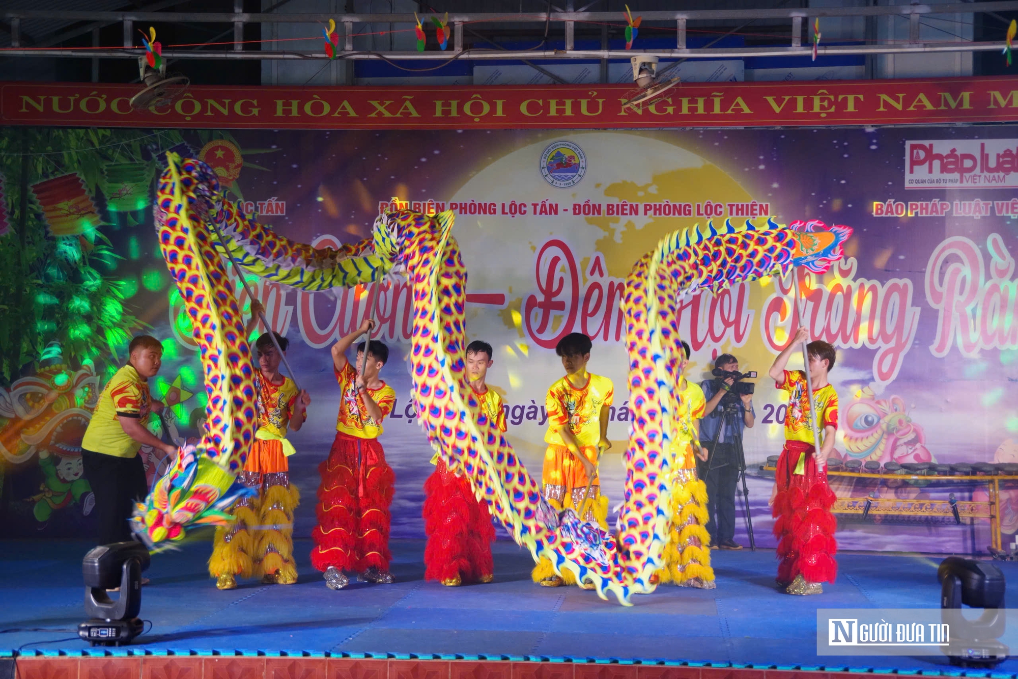 Ấm áp Trung thu nơi biên giới - Ảnh 8.