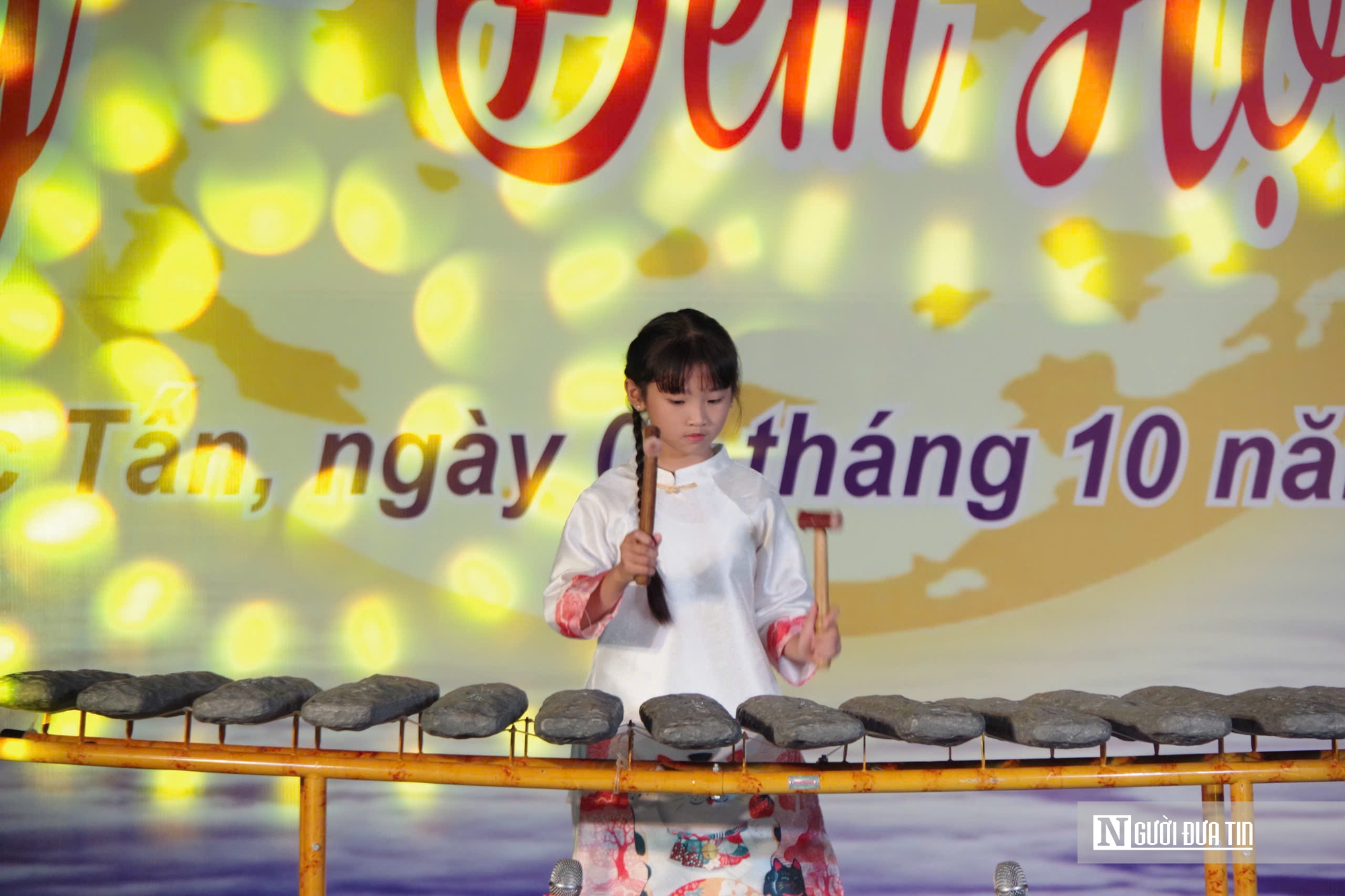 Ấm áp Trung thu nơi biên giới - Ảnh 11.