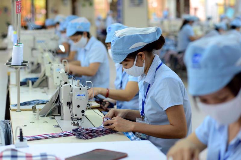 Người lao động nơi này dự kiến được tăng lương tối thiểu 900.000 đồng/tháng từ năm 2026 - Ảnh 1.