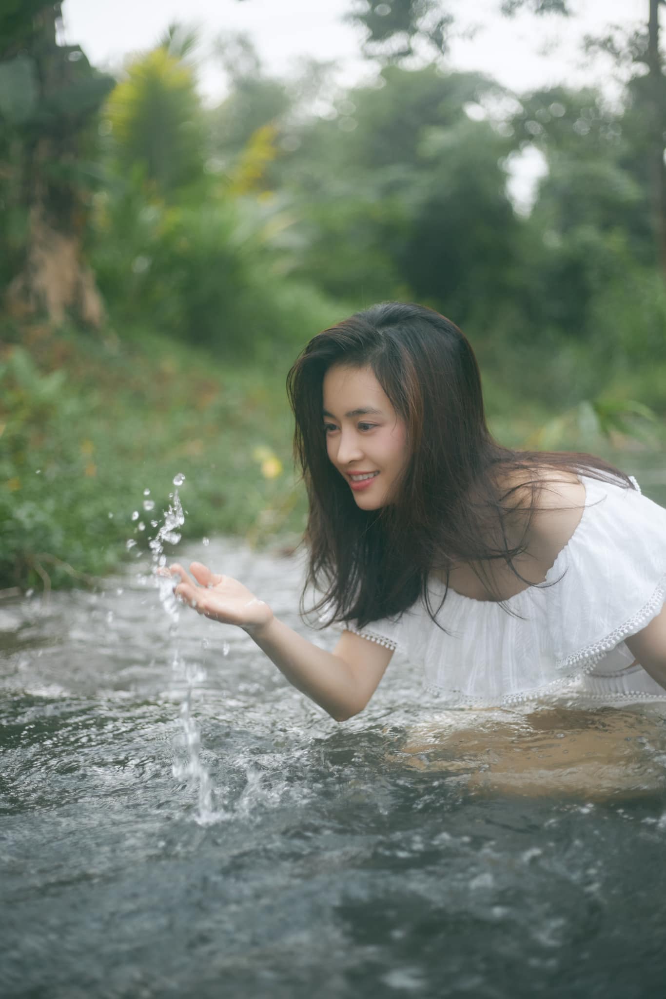 Cô nàng đỏng đảnh yêu ông chú trong "Tử chiến trên không" - Ảnh 12.