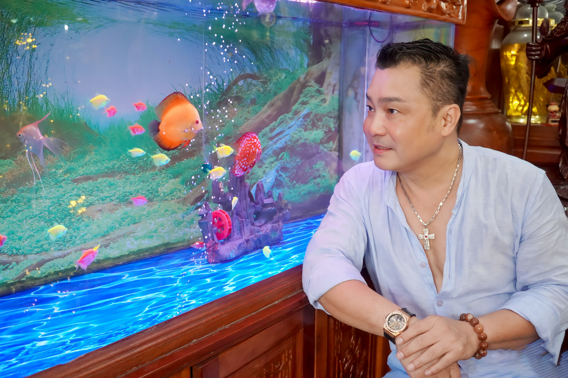 Nam tài tử hàng đầu điện ảnh: Tuổi U60 chưa vợ con, thảnh thơi, tận hưởng cuộc sống giàu sang - Ảnh 3.